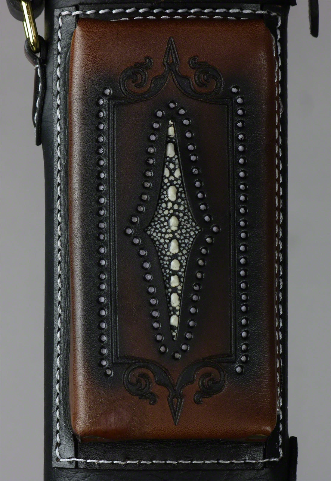 Volturi Custom Brogue Tan 4x8 Hard Pool Cue Case - VCBS4X8TANBLK 2 Volturi Custom Brogue Tan 4x8 Hard Pool Cue Case - VCBS4X8TANBLK - Image 2